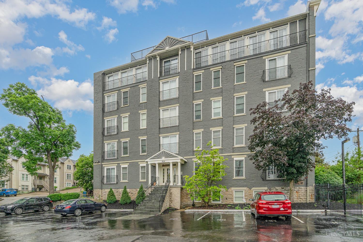 964 Auburnview Drive 3E