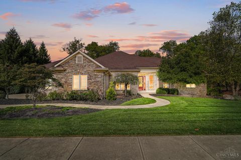 Photo of 970 River Forest Drive, Maineville, OH 45039 (MLS # 1872703)