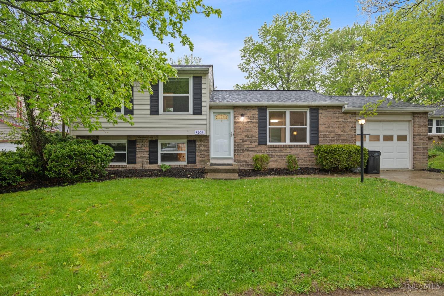 8903 Oxwood Court, Deerfield Twp., Ohio image 1