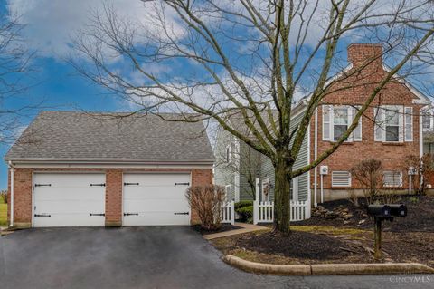 Photo of 1 Darby Court, Fairfield, OH 45014 (MLS # 1870793)