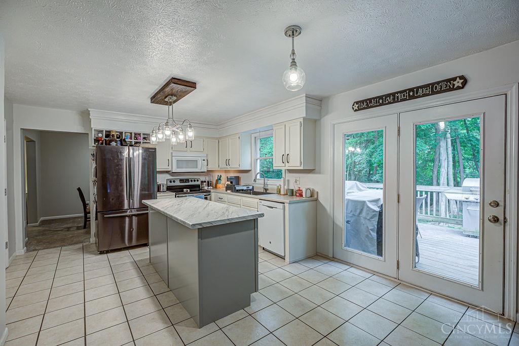 428 Britton Lane, Monroe, Ohio image 14