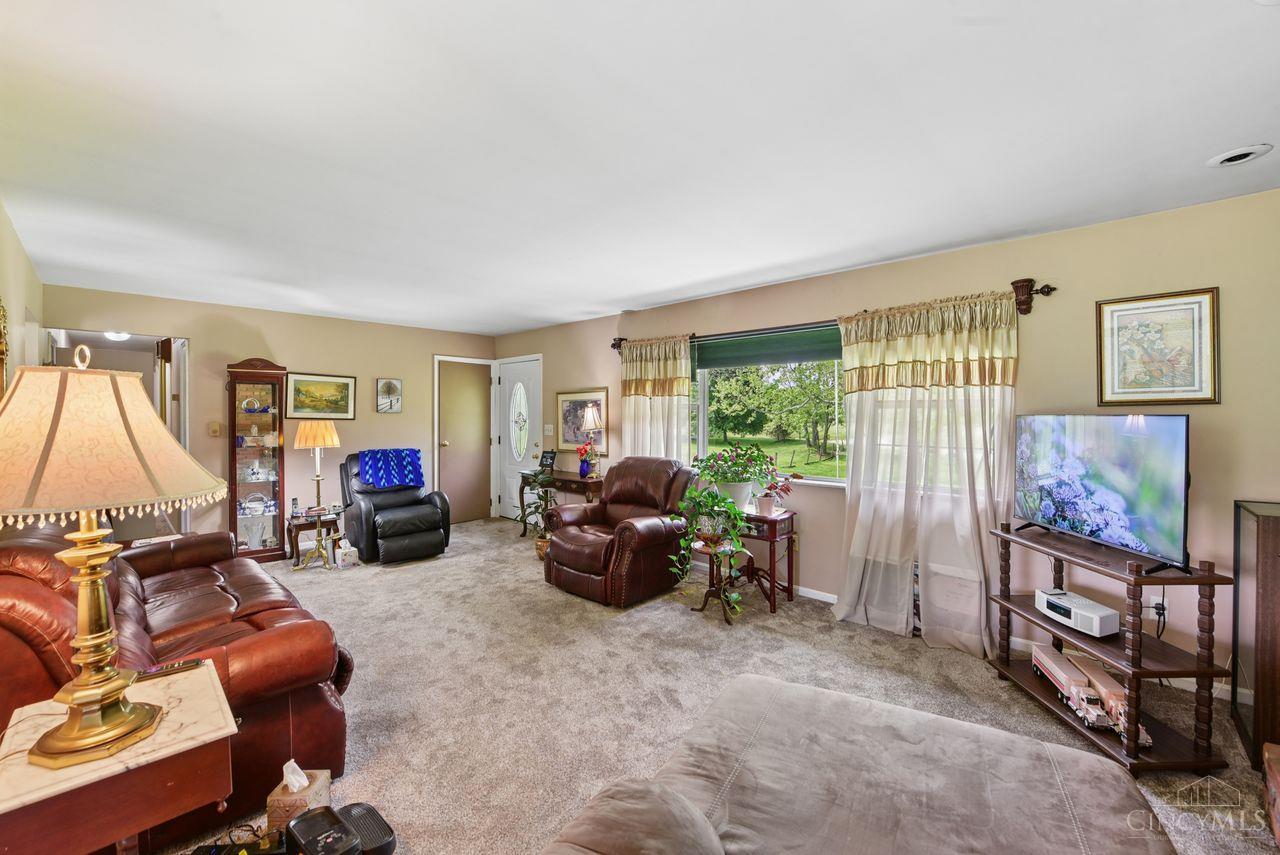 7162 Goshen Road