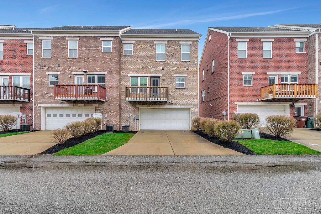 9563 Cobblestone Walk
