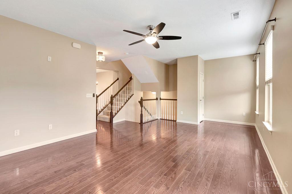 9563 Cobblestone Walk