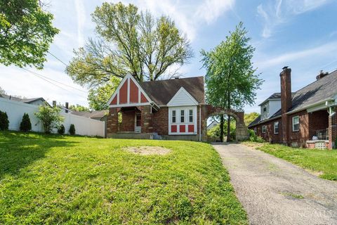 Photo of 1117 Regent Avenue, Cincinnati, OH 45237 (MLS # 1876149)