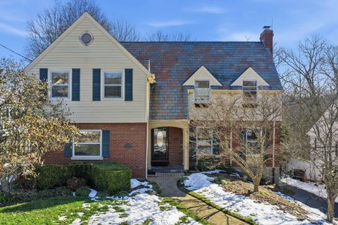 Photo of 1352 Custer Avenue, Cincinnati, OH 45208 (MLS # 1870631)