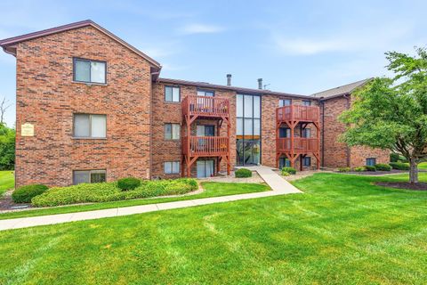 Condo For Sale - 9516 Woodland Hills Drive<br/> Butler County, West Chester, OH 45011