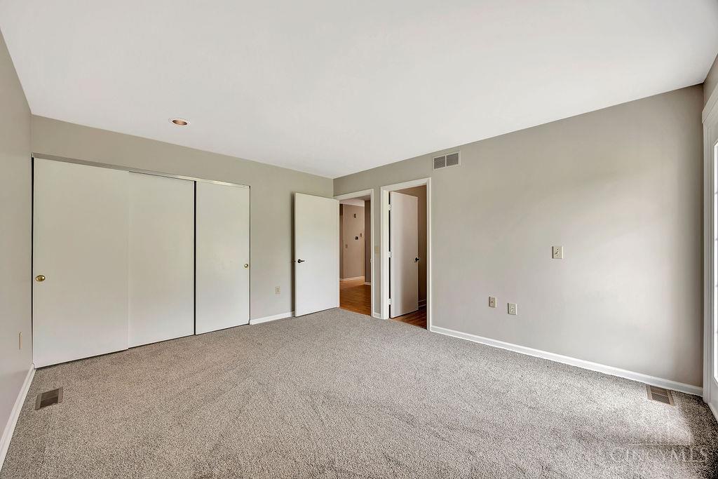 82 Schroder Lane, Hamilton, Ohio image 27