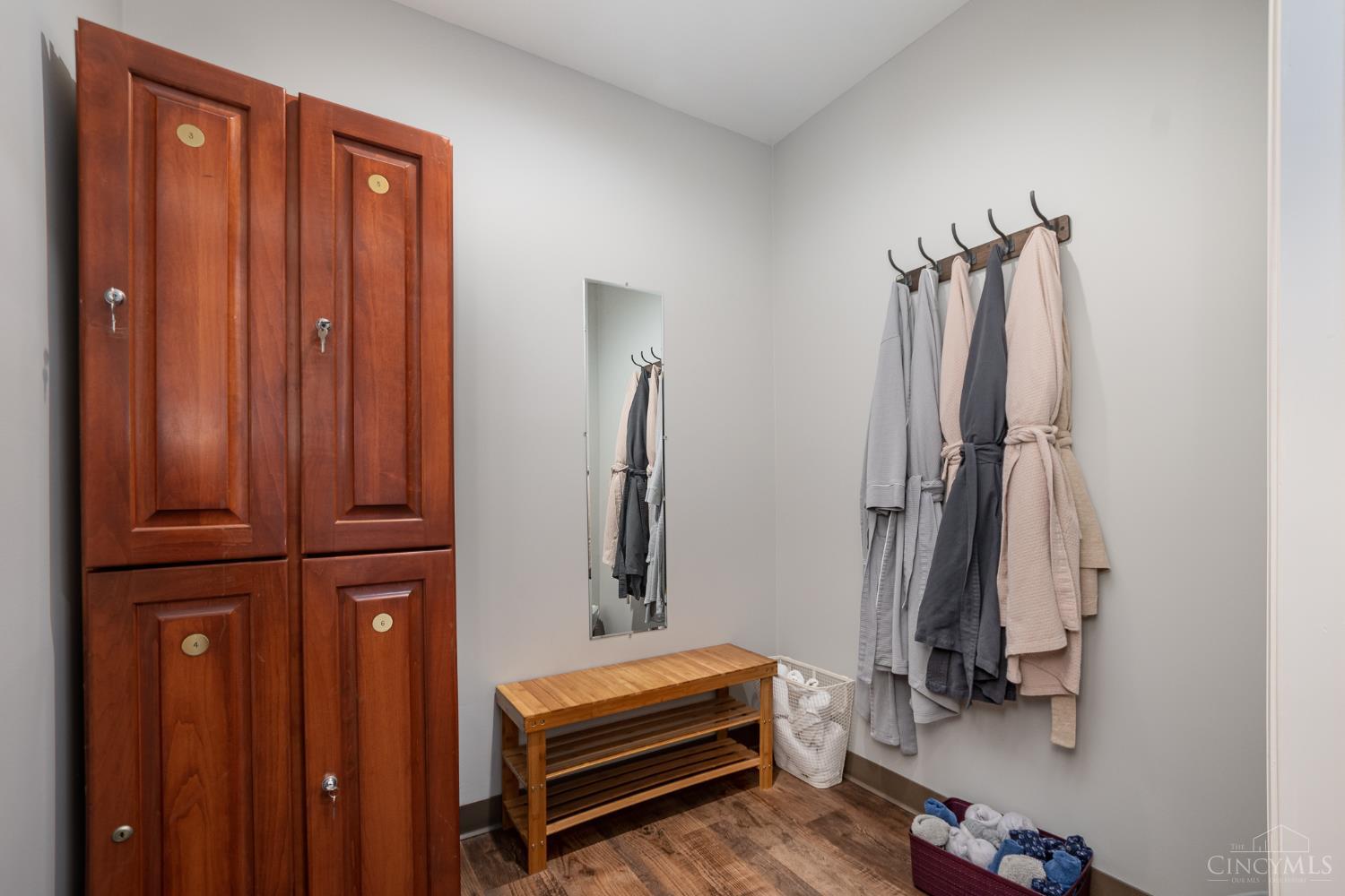 4456 Bridgetown Road