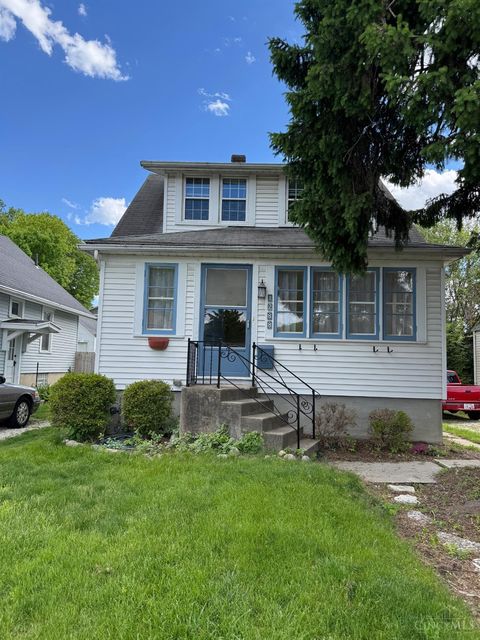 Photo of 1288 Southlyn DR, Kettering, OH 45409 (MLS # 1871390)