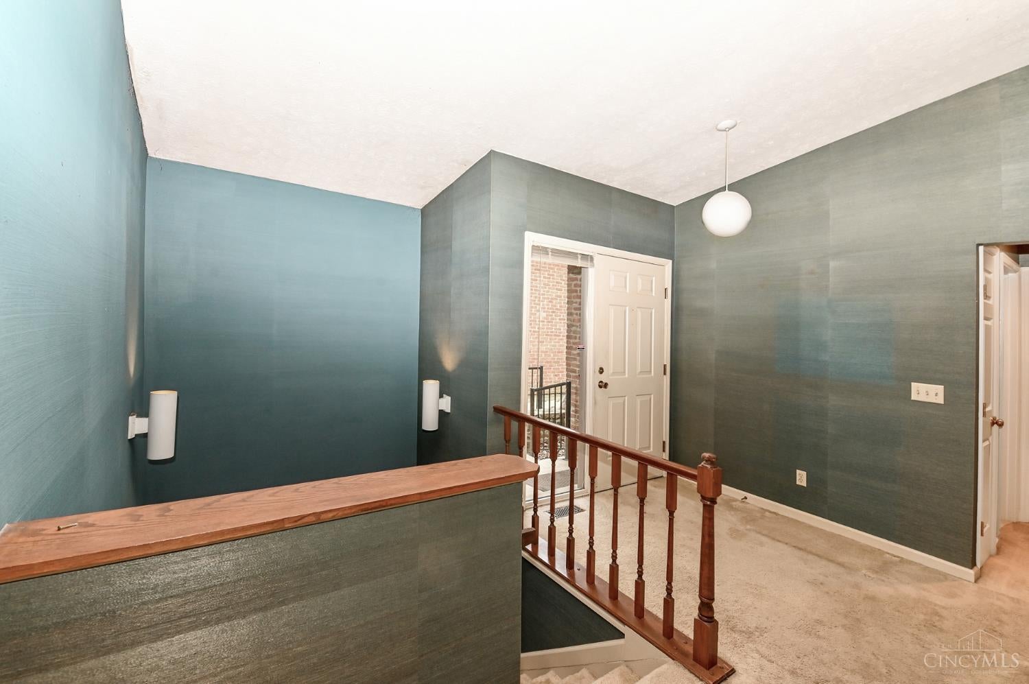 1001 Shakertown Court