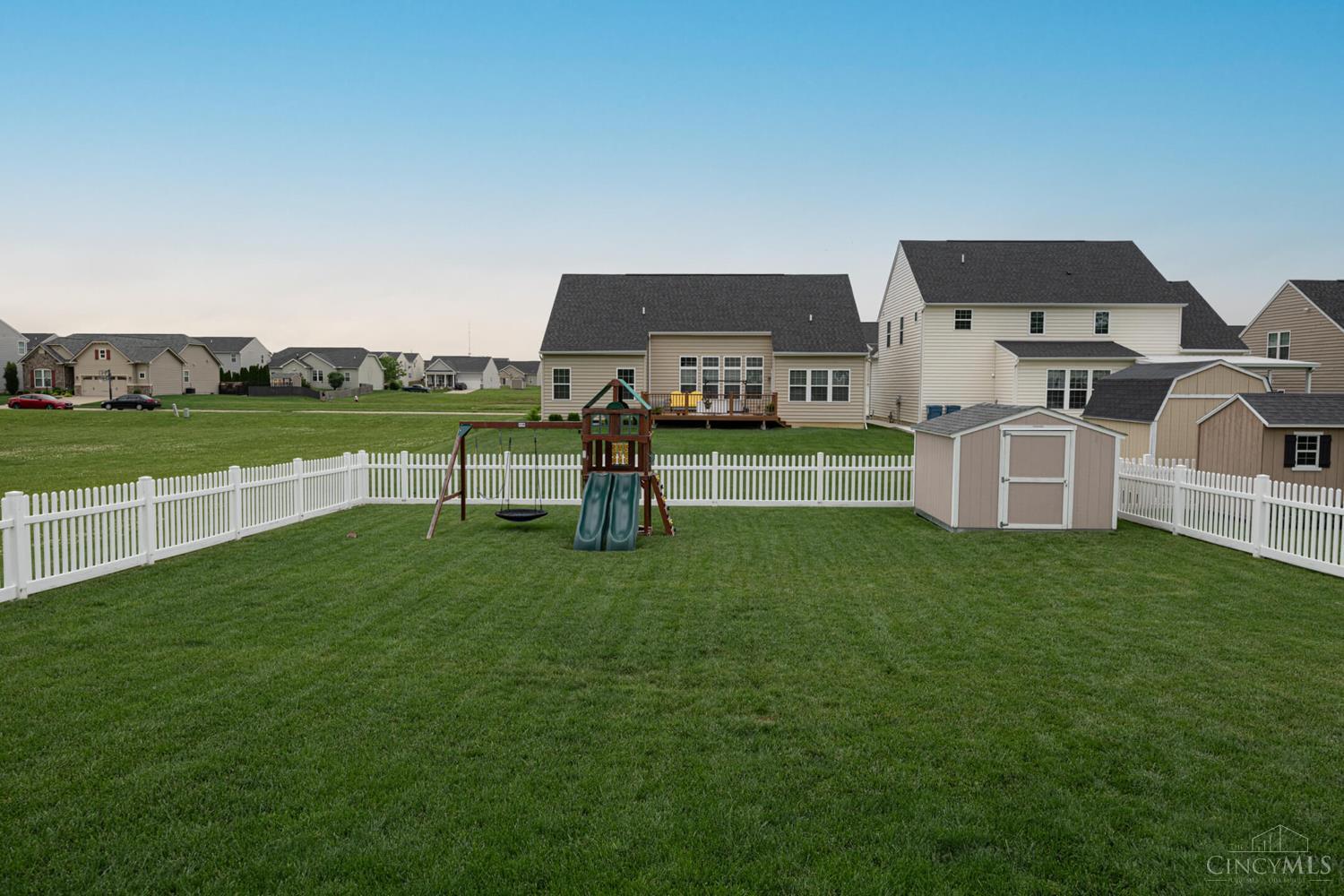 8157 Bushclover Drive, Tipp City, Ohio image 46