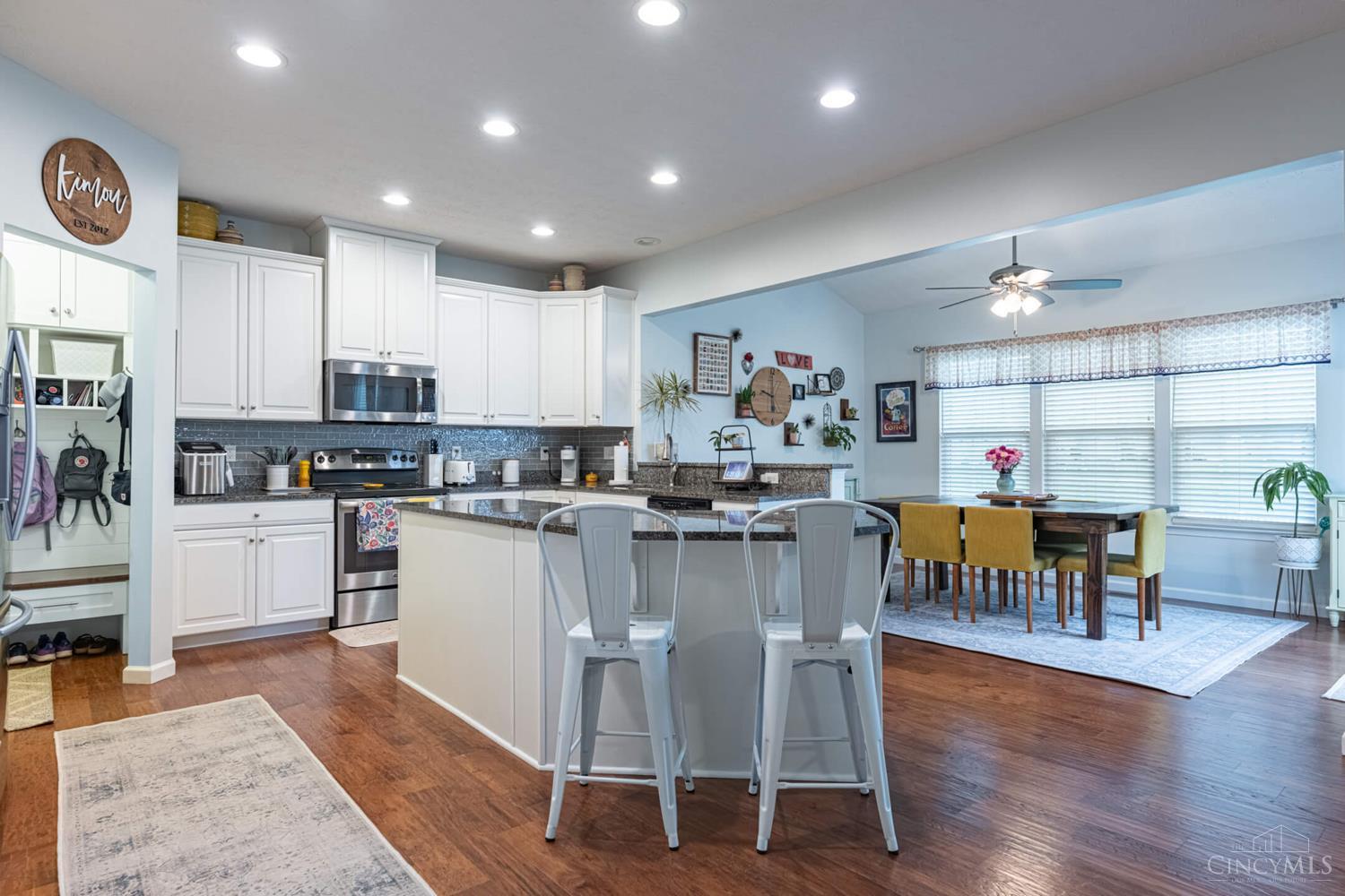 8157 Bushclover Drive, Tipp City, Ohio image 3