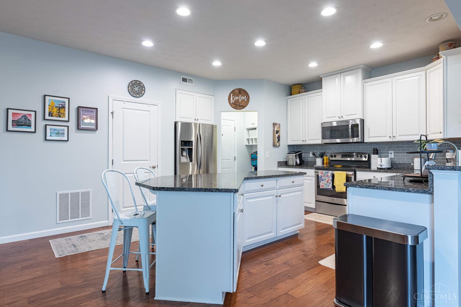 8157 Bushclover Drive, Tipp City, Ohio image 4