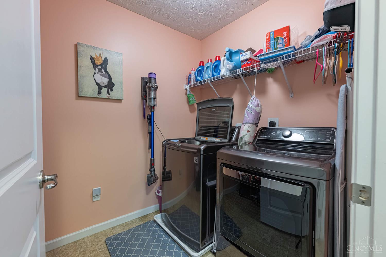8157 Bushclover Drive, Tipp City, Ohio image 24