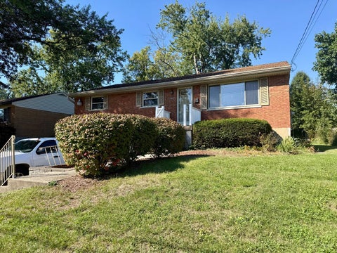 Homes For Sale - 3642 Woodsong Drive<br/> Cincinnati, OH 45251