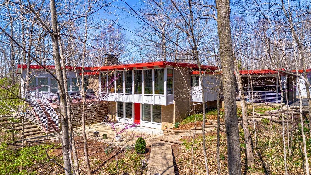 211 Oakhill Drive, Oxford, Ohio image 1