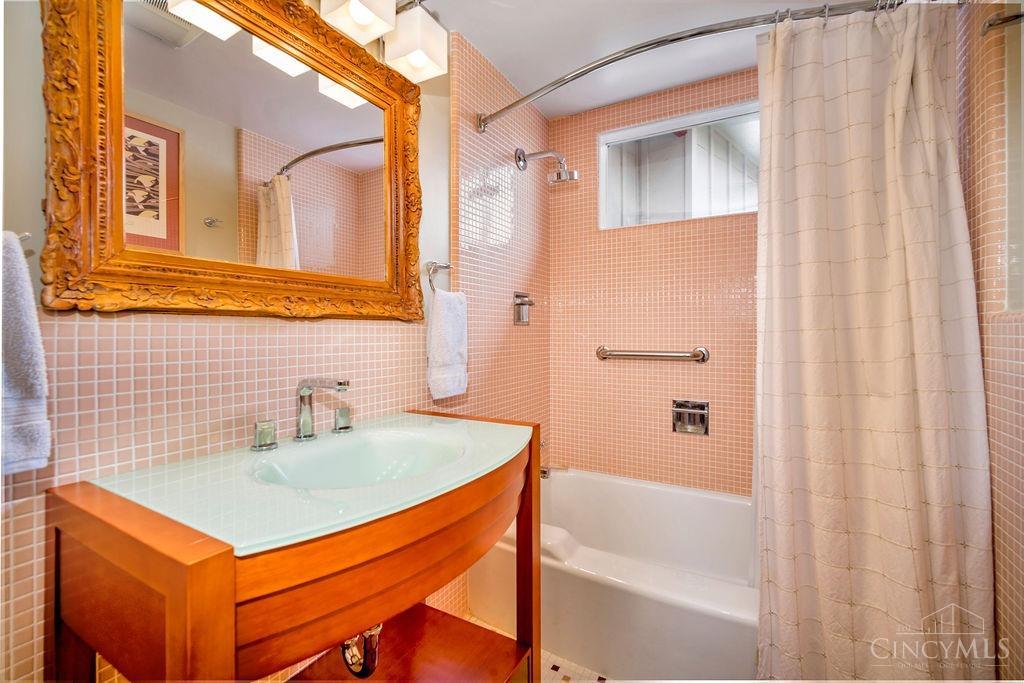 211 Oakhill Drive, Oxford, Ohio image 22