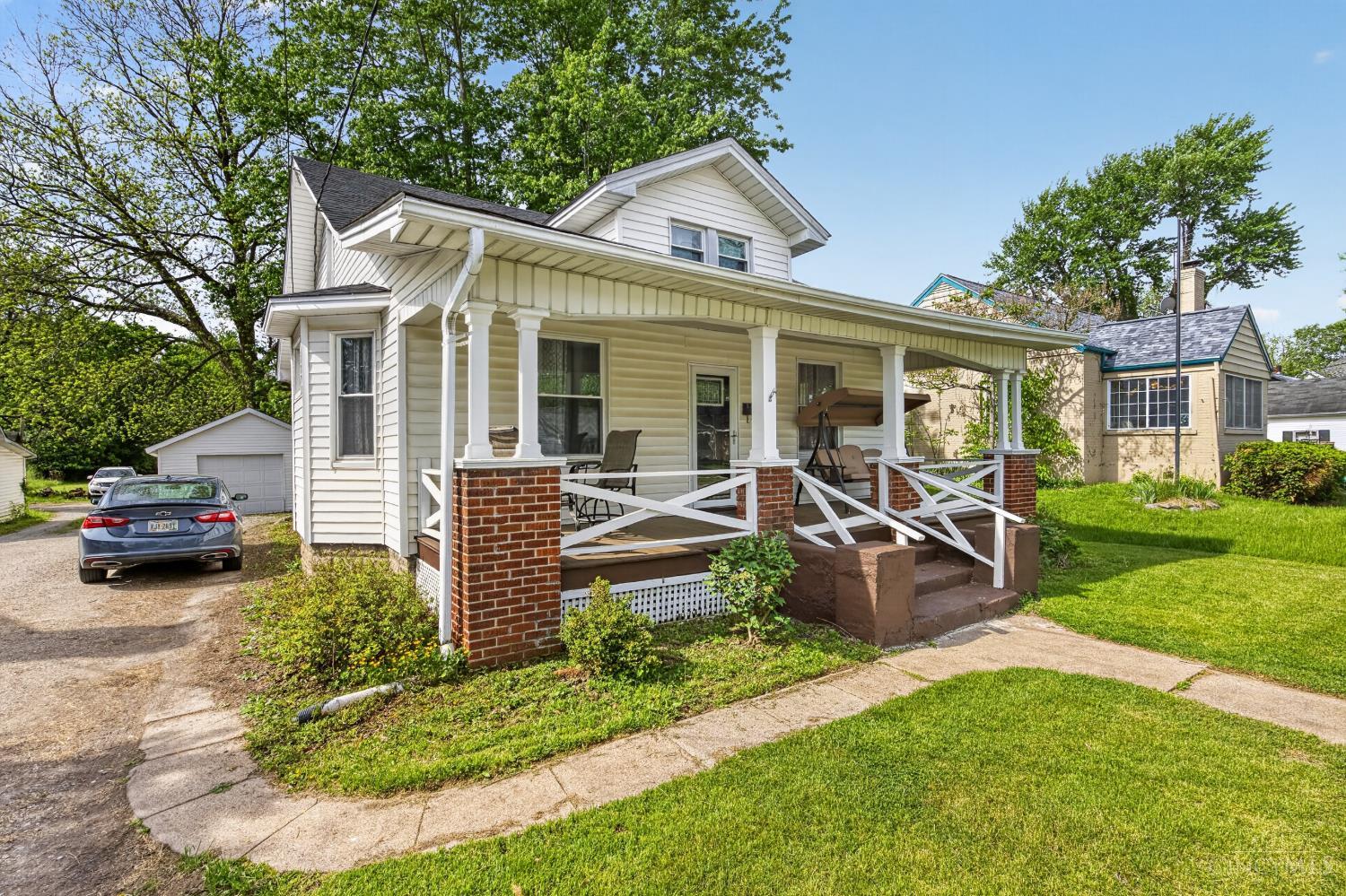 273 E Plane Street