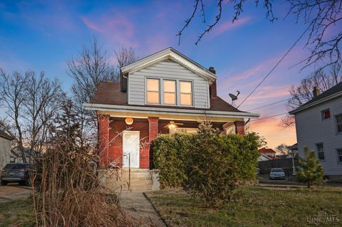Photo of 120 W Seventy Second Street, Cincinnati, OH 45216 (MLS # 1866893)