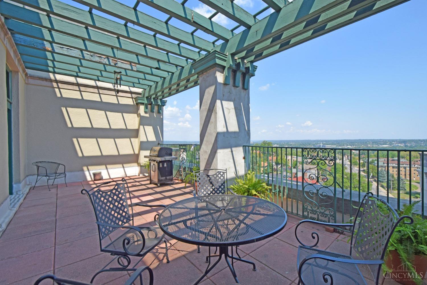 3900 Rose Hill Avenue #901A, Cincinnati, Ohio image 38