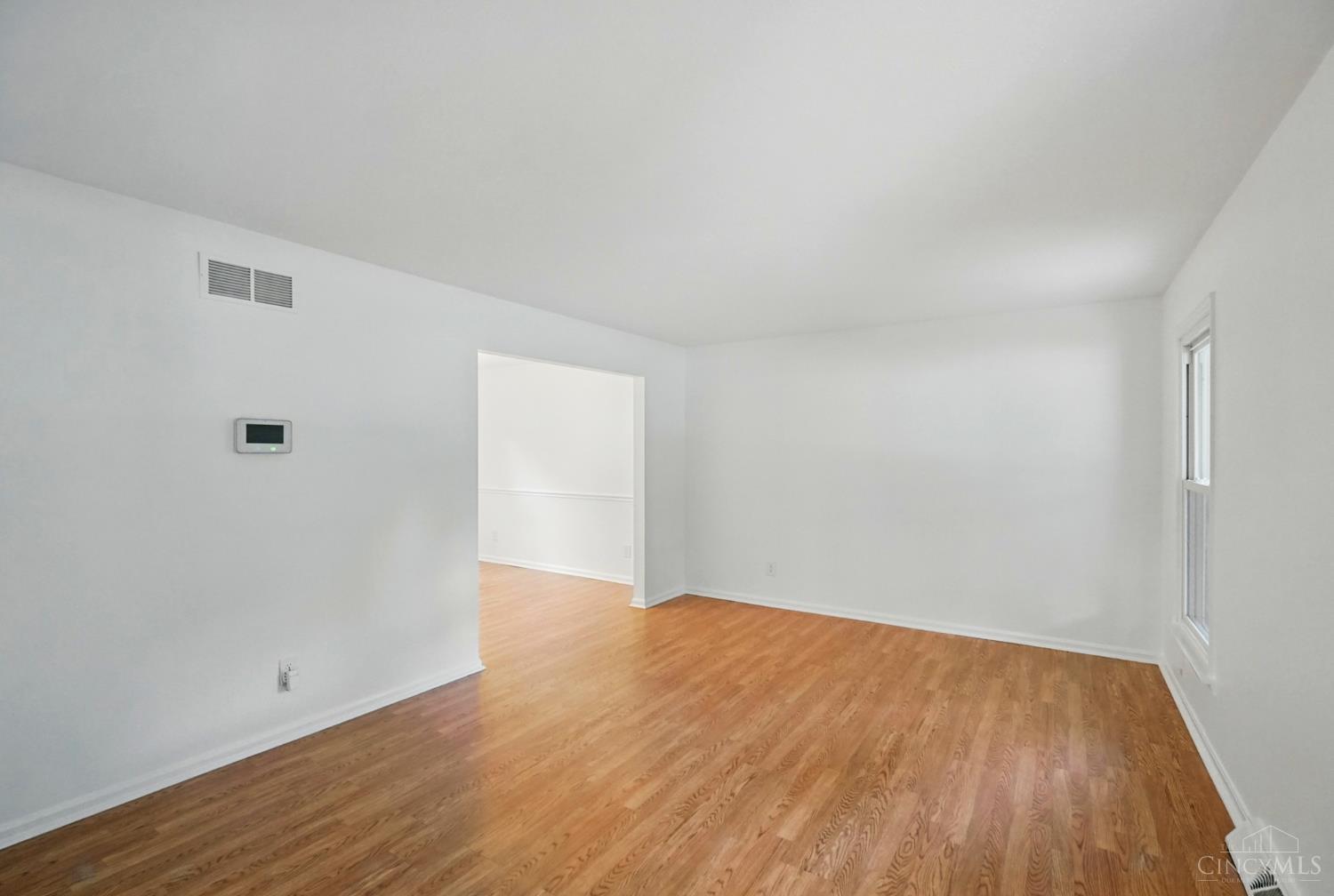 10726 Lanyard Dr, Montgomery, Ohio image 7