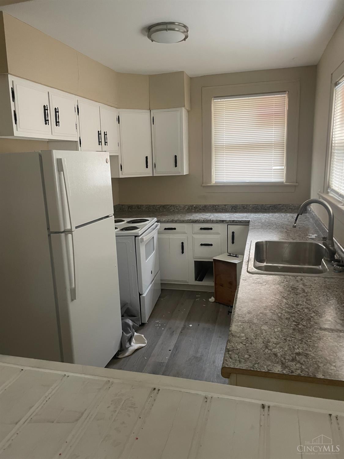 2040 Queen City Avenue