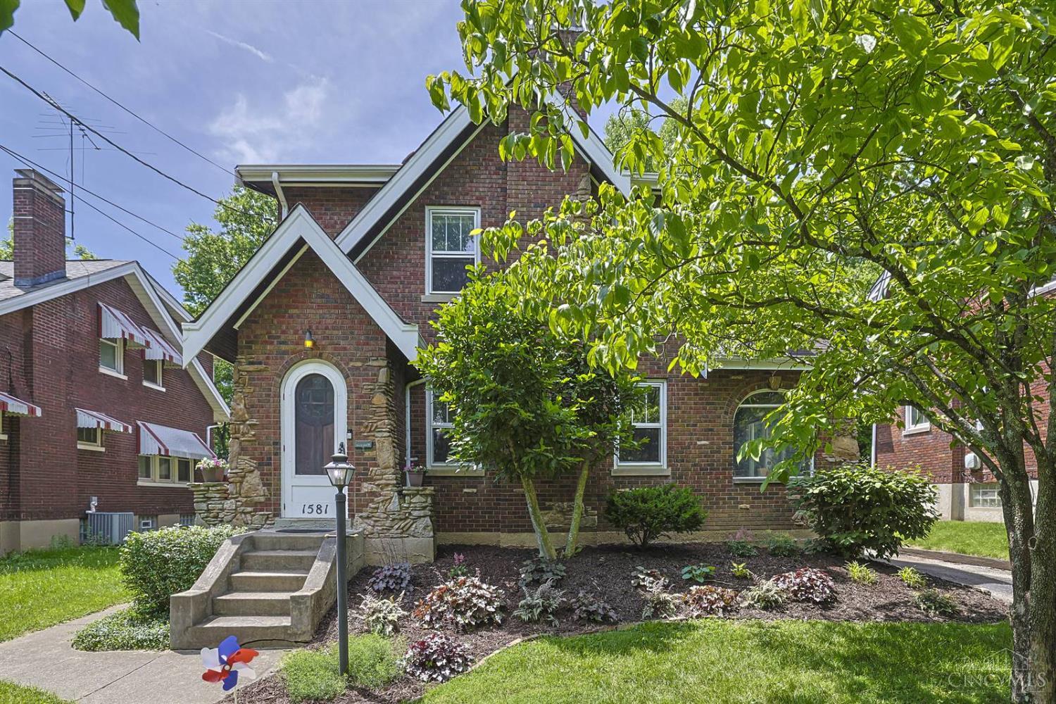 1581 Wittekind Terrace