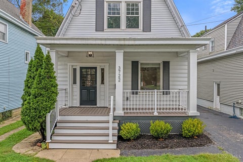 Photo of 3722 Drake Avenue, Cincinnati, OH 45209 (MLS # 1895107)