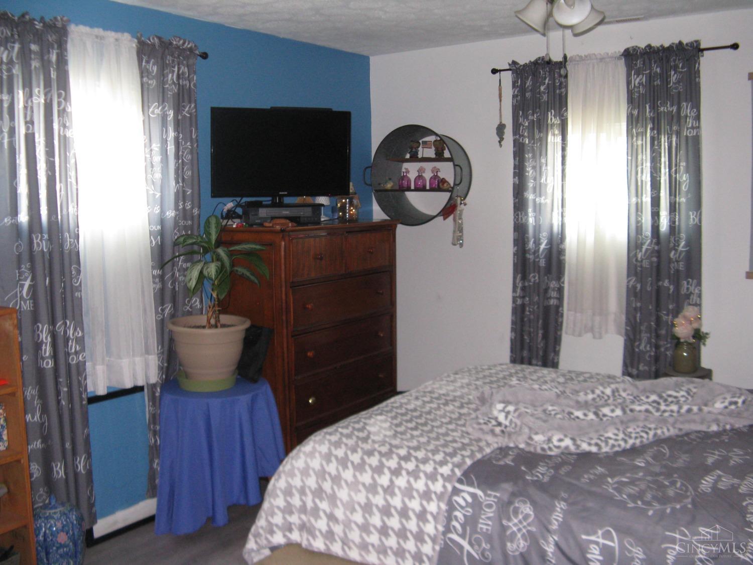 2310 Robin Avenue, Ross Twp, Ohio image 13