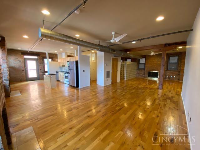 404 Reading Road 302