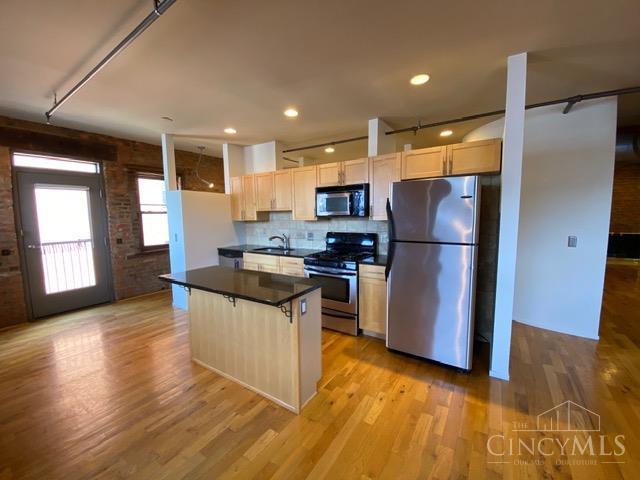 404 Reading Road 302