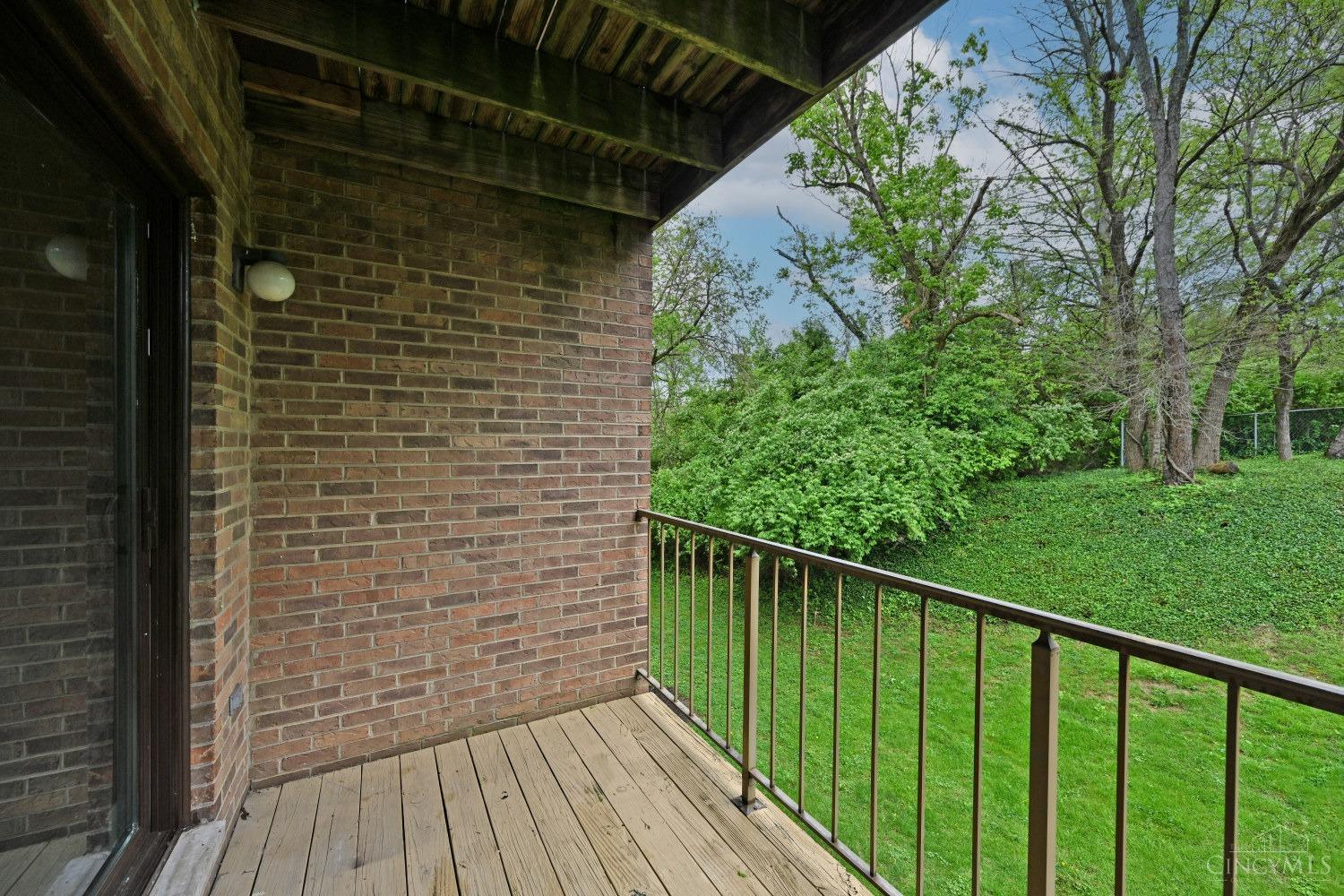 1544 W Galbraith Road #408, North College Hill, Ohio image 21