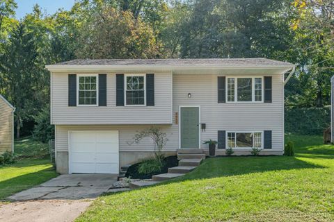 Photo of 6055 Tridale Court, Cincinnati, OH 45230 (MLS # 1857843)