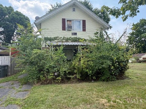 Homes For Sale - 2616 W Riverview Avenue<br/> Dayton, OH 45402