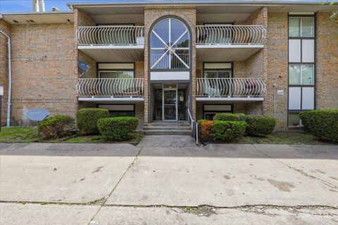 Photo of 2435 Montana Avenue #11, Cincinnati, OH 45211 (MLS # 1876707)