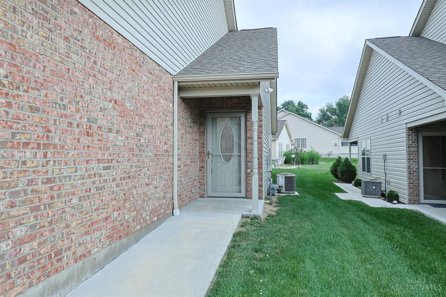 715 Villa Court
