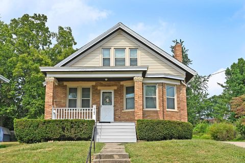 Photo of 3142 Schubert Avenue, Cincinnati, OH 45213 (MLS # 1854371)