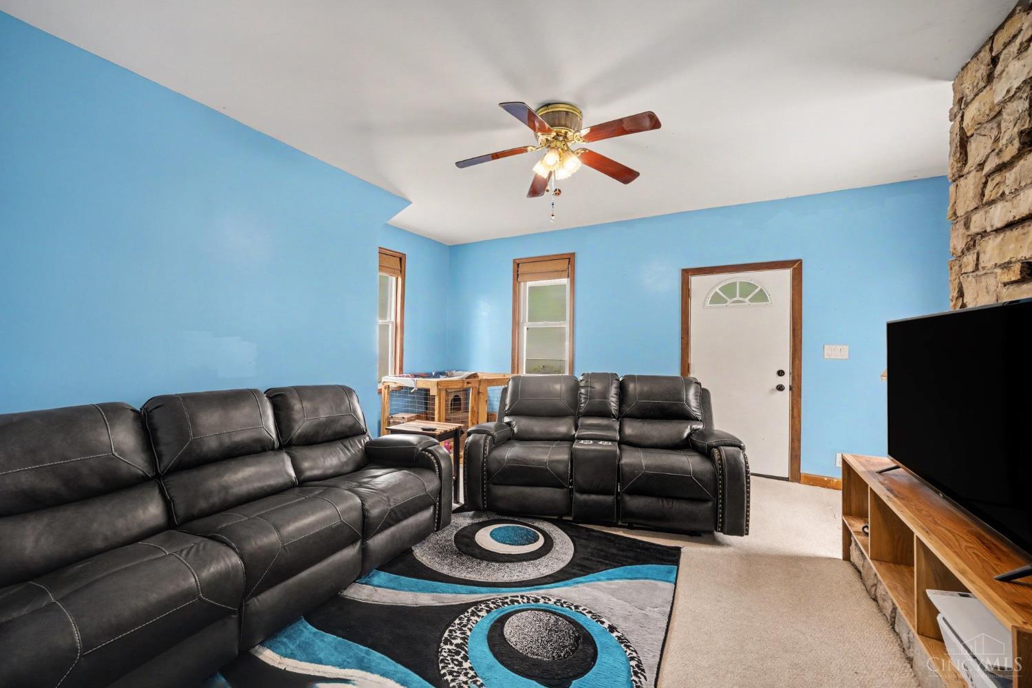 208 W Broadway Street