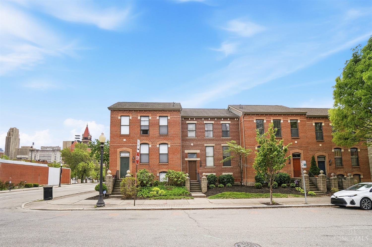 407 Elizabeth Street
