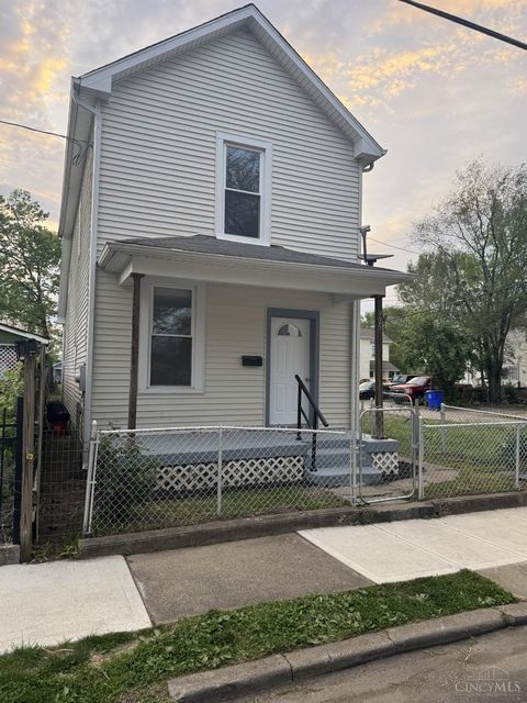 Photo of 925 S 12th Street, Hamilton, OH 45011 (MLS # 1879056)