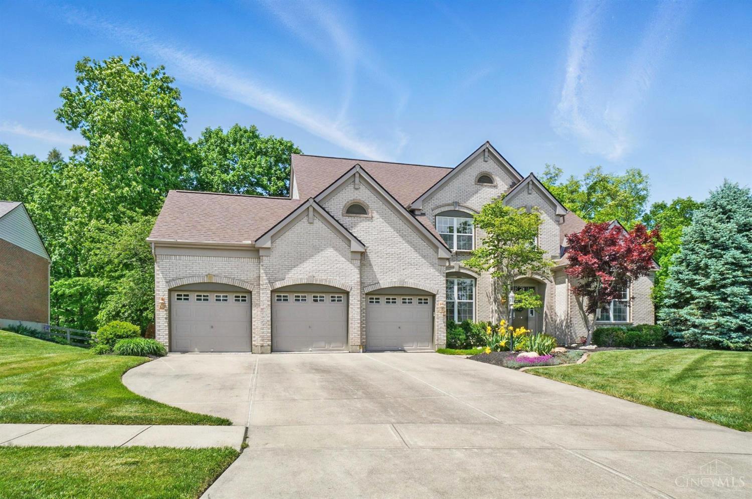 428 Creekborough Court, South Lebanon, Ohio image 3