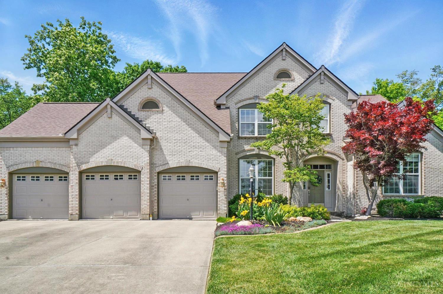 428 Creekborough Court, South Lebanon, Ohio image 2