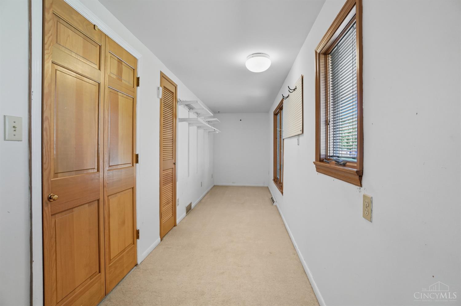 West Chester, Ohio 45069, United States, 3 Bedrooms Bedrooms, ,2 BathroomsBathrooms,Residential,Active,227170