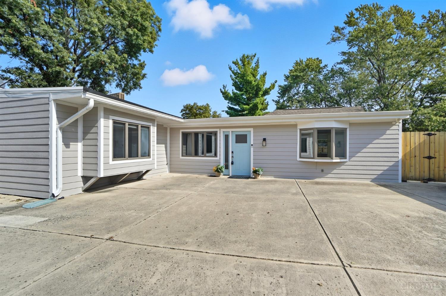 West Chester, Ohio 45069, United States, 3 Bedrooms Bedrooms, ,2 BathroomsBathrooms,Residential,Active,227170