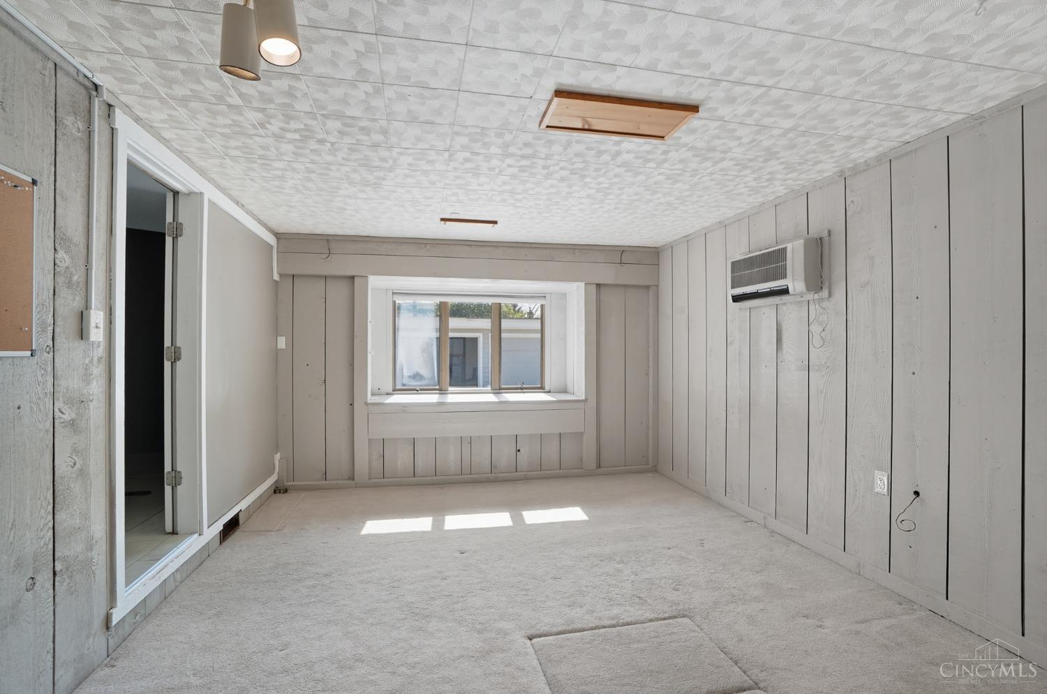 West Chester, Ohio 45069, United States, 3 Bedrooms Bedrooms, ,2 BathroomsBathrooms,Residential,Active,227170