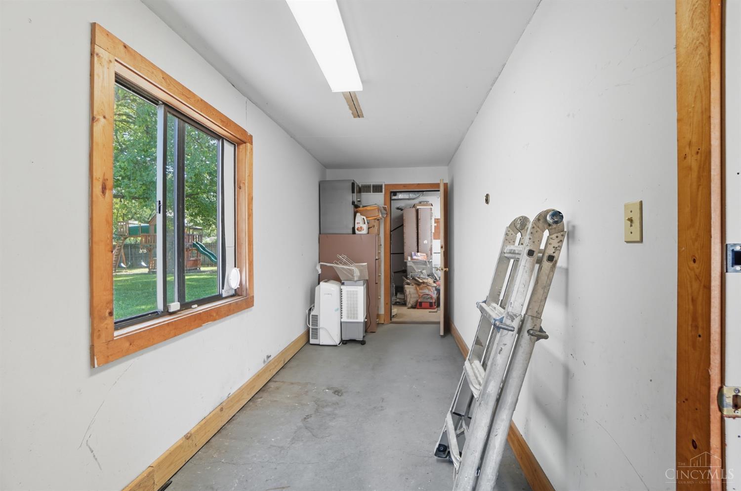 West Chester, Ohio 45069, United States, 3 Bedrooms Bedrooms, ,2 BathroomsBathrooms,Residential,Active,227170