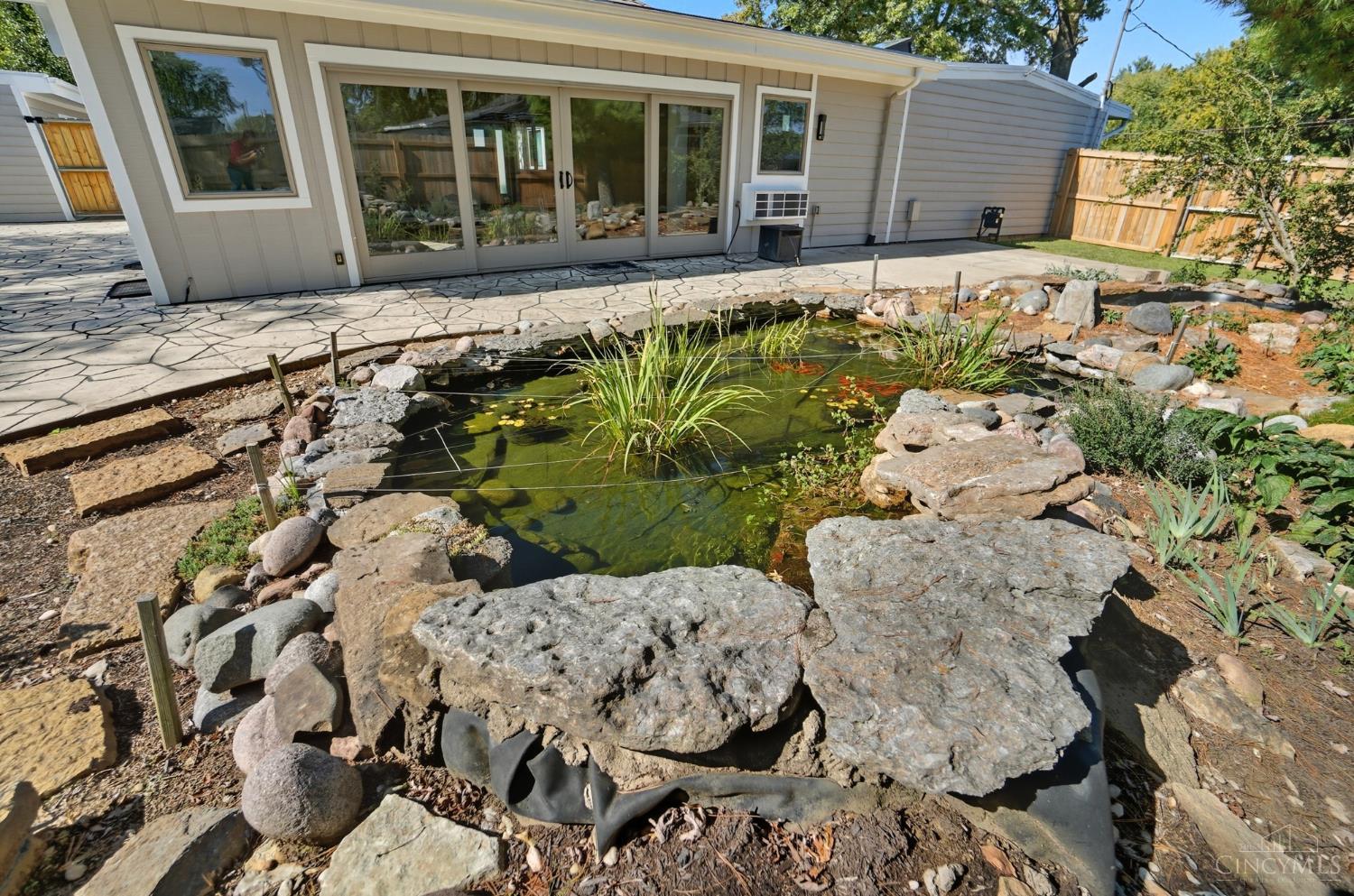 West Chester, Ohio 45069, United States, 3 Bedrooms Bedrooms, ,2 BathroomsBathrooms,Residential,Active,227170