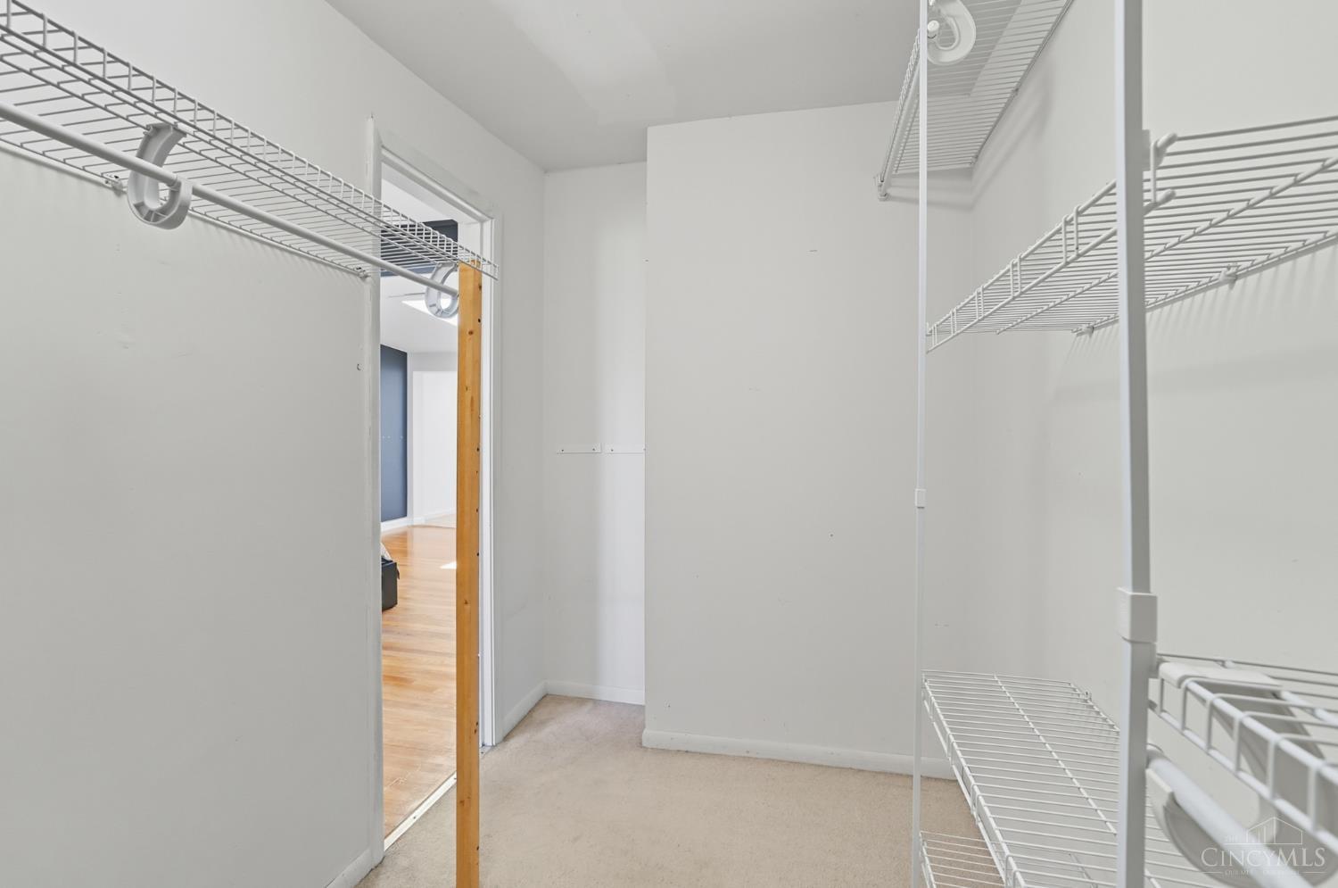 West Chester, Ohio 45069, United States, 3 Bedrooms Bedrooms, ,2 BathroomsBathrooms,Residential,Active,227170