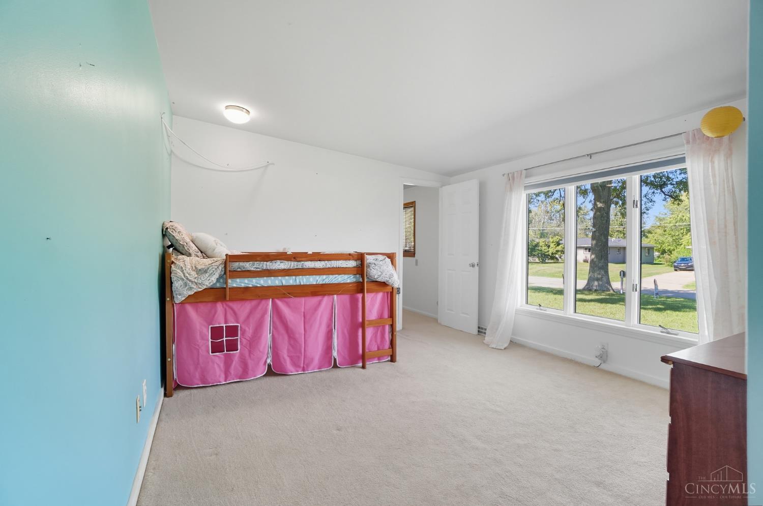 West Chester, Ohio 45069, United States, 3 Bedrooms Bedrooms, ,2 BathroomsBathrooms,Residential,Active,227170